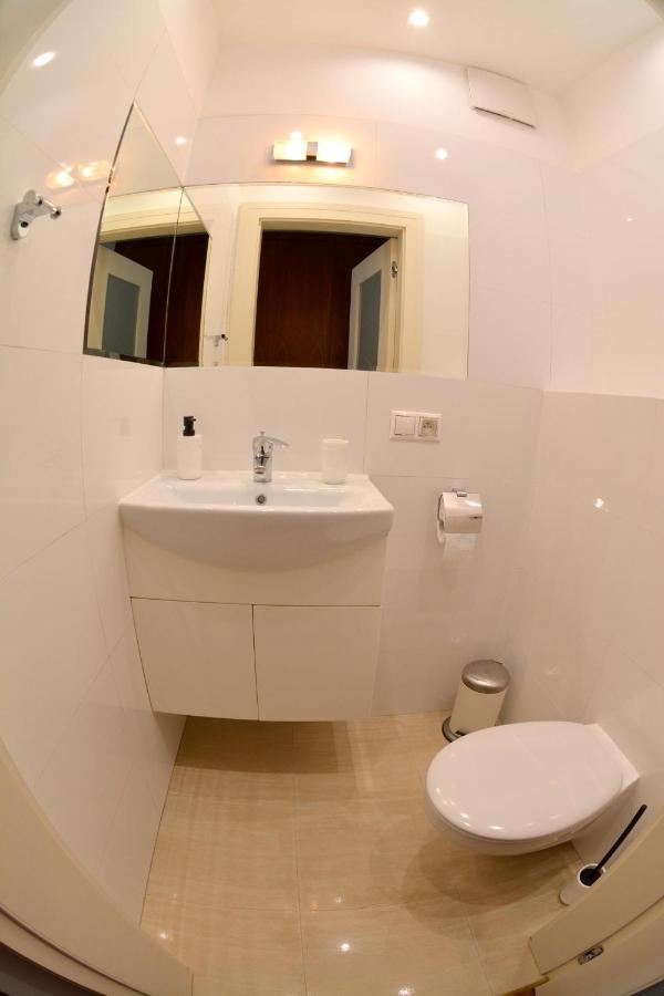 Azyl Apartments Varšava Exteriér fotografie